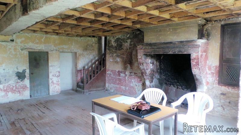 Stone Longere To Renovate - 2