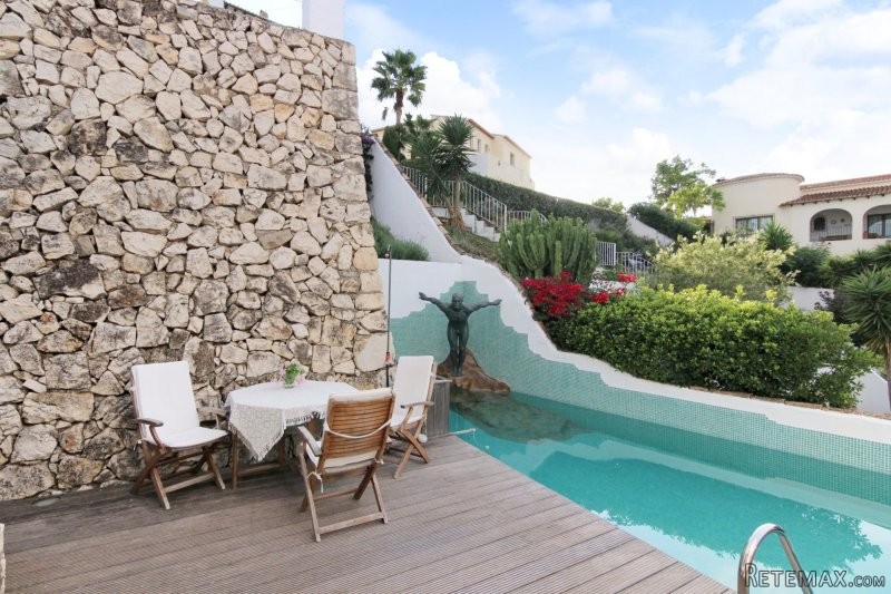 Beautiful Villa in Montemar with great..