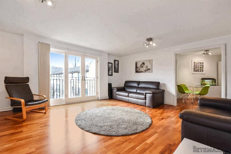 Property - London - For Sale