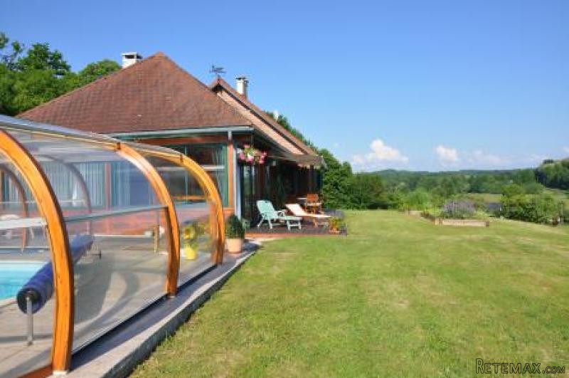 House with Pool and Countryside Views