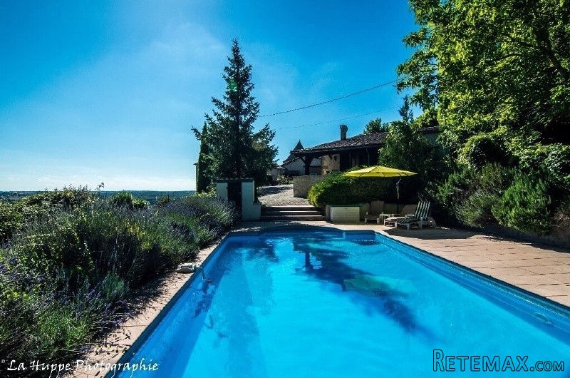 Beautifully restored farmhouse with..