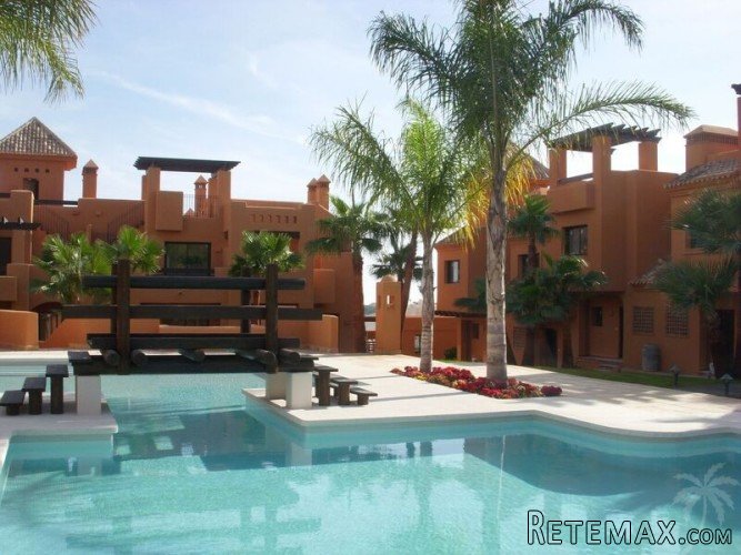 This beautiful duplex apartment is located in a cozy.. - 8