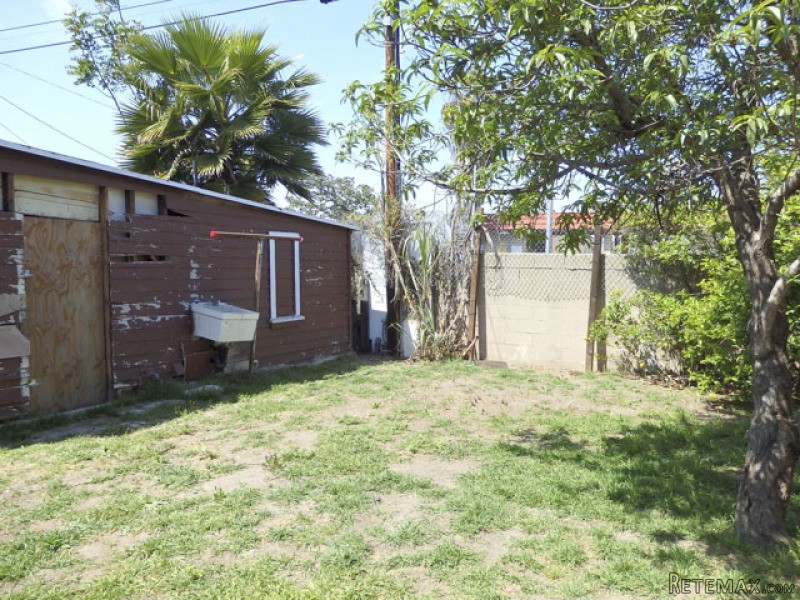 1007 W 75th St Los Angeles, CA, 90044.. - 2