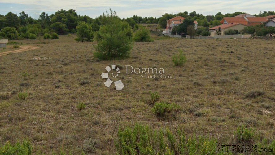 Građevinsko zemljište na otoku Viru – 300 m od mora - 2