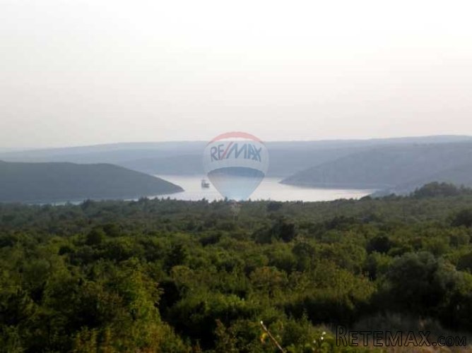 Građevinsko zemljište s pogledom na more