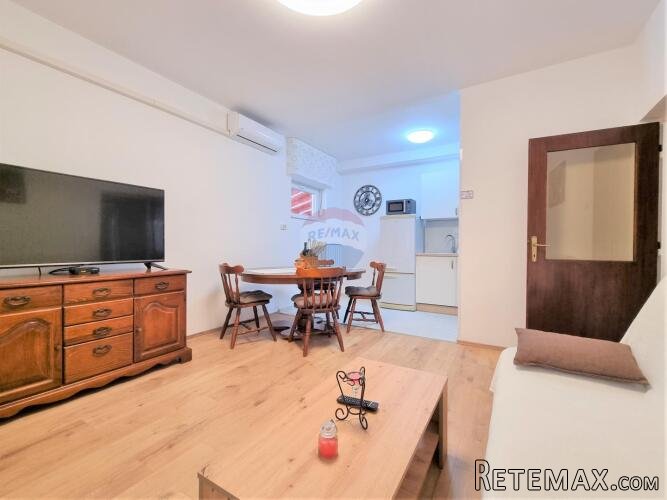 OPATIJA,MUČIĆI- kompletno renoviran stan 2S+DB, 80 m2 - 2
