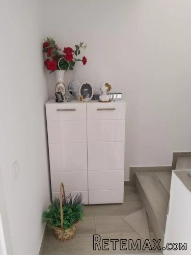 Prodaje se dvoiposoban stan kod sportske hale - 2