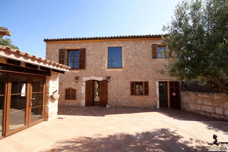 Old townhouse renovated in Majorcan..