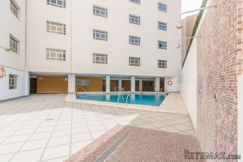 4 Bedroom 2 Bathroom Apartment In.. - 2