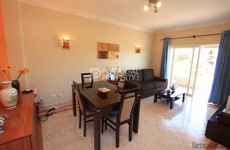 Central Bright Apartment - 2