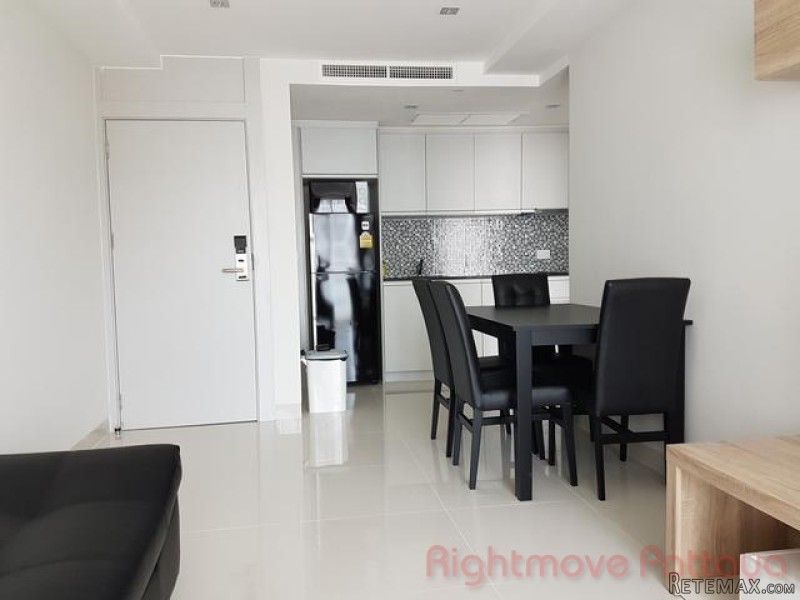 1 Bedroom Condo for sale in Pattaya -.. - 2