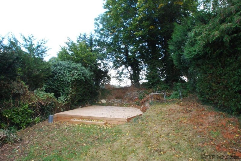 5 Bedroom Semi-Detached House - 2