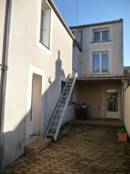House Ideal to Split into Apartments - 2