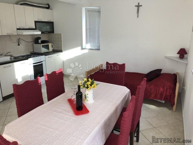SOLINE APARTMAN U PRIZEMLJU - 6
