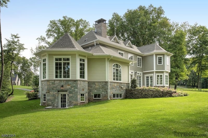 3 bedroom Detached House For Sale: 14.. - 2