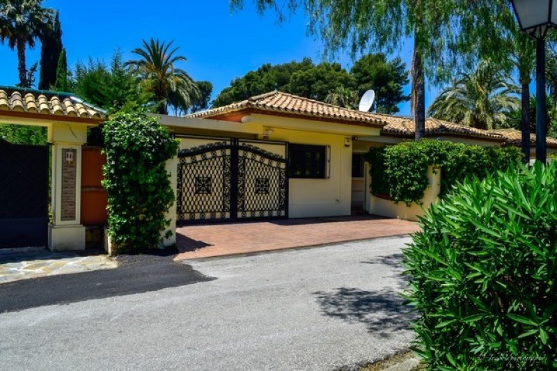 HM2658 - Villa For sale in Benamara..