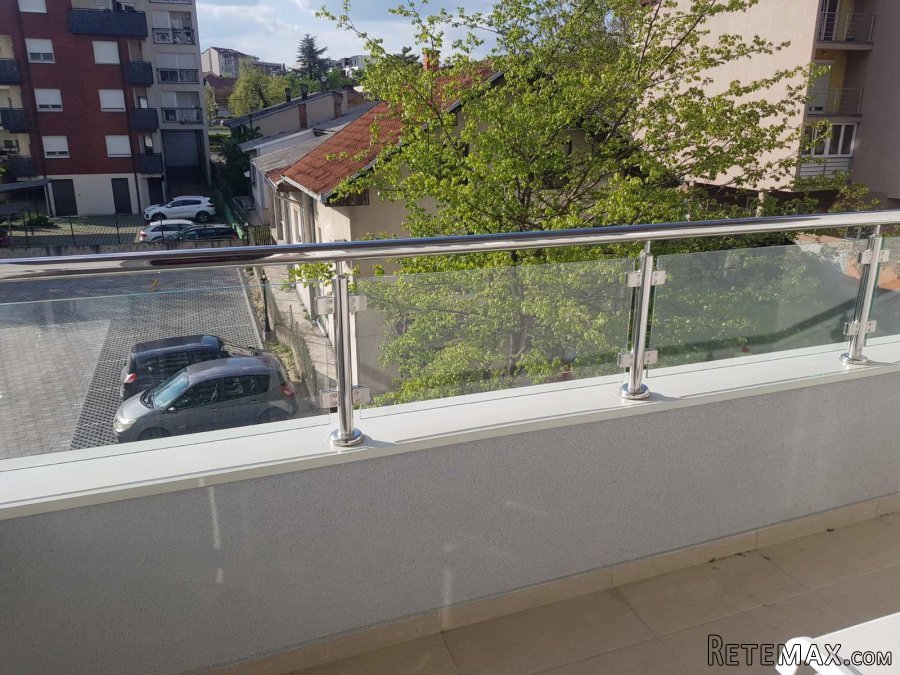 Prodajem nov,lux,stan u ul.Milovana Gusica - 11