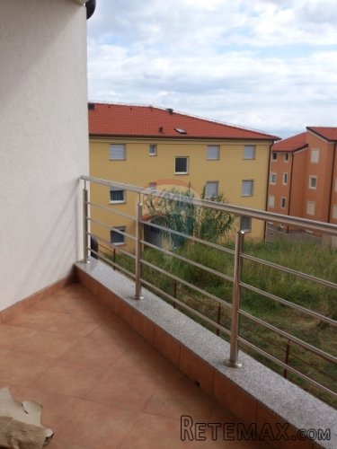 Novi apartman u Ližnjanu -povoljno