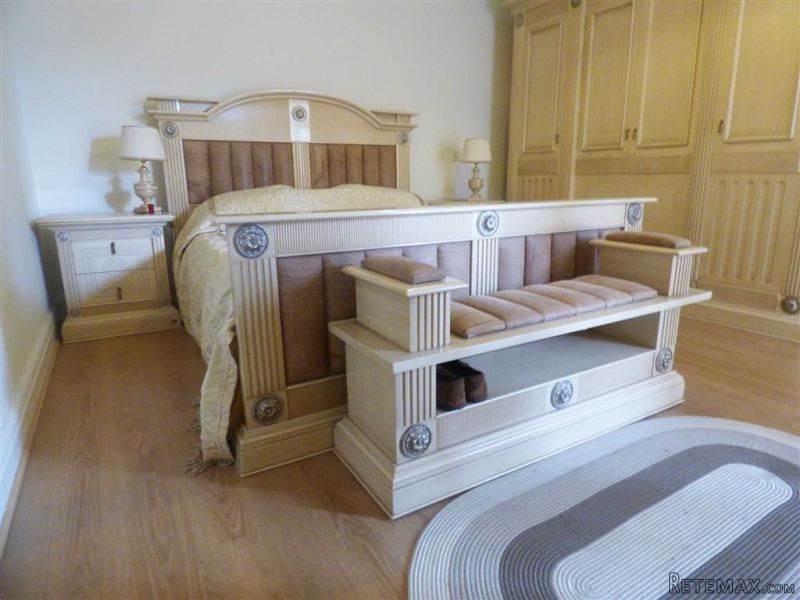 3 bed apartment in Queensway Quay - 2