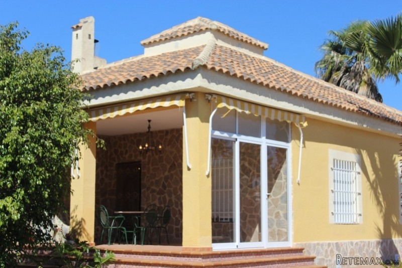 Fantastic Villa In Elche