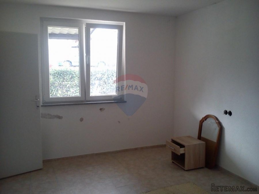 Matulji, Trinajstići samostojeća kuća sa 4 stana - 9