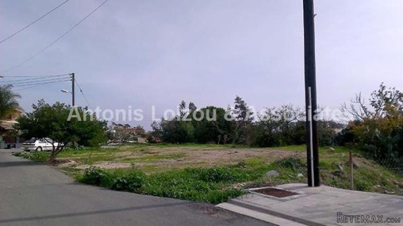 Residential Building Plot in Trachoni..