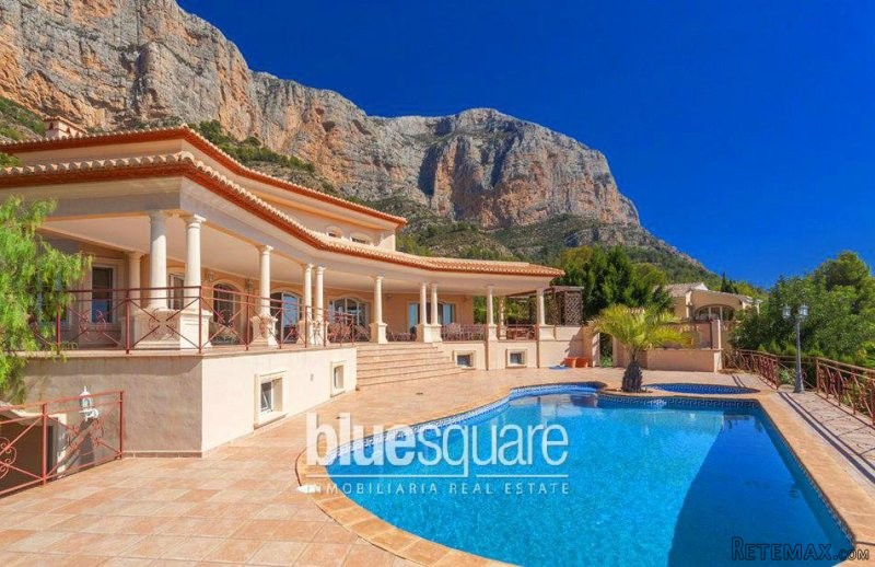 Stunning 7 bedroom villa with amazing..