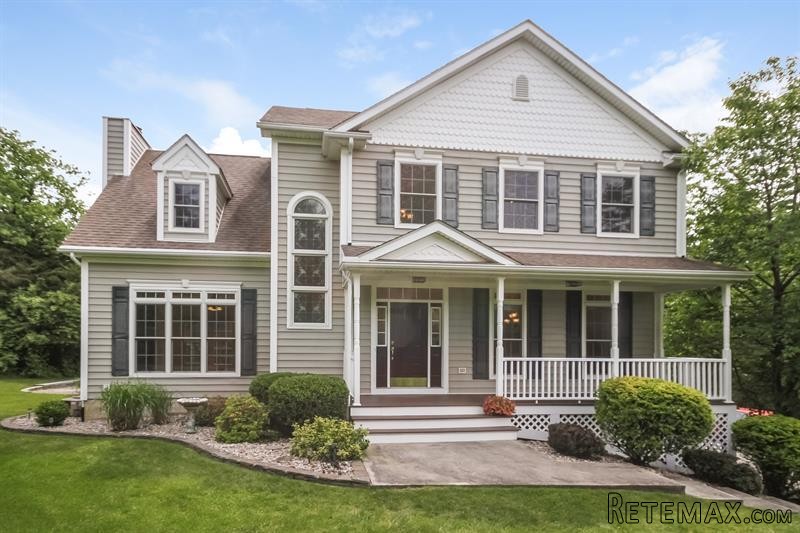 3 bedroom House For Sale: 28 Clove..