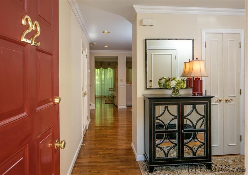 2 bedroom House For Sale: 40 Ettl Lane.. - 2