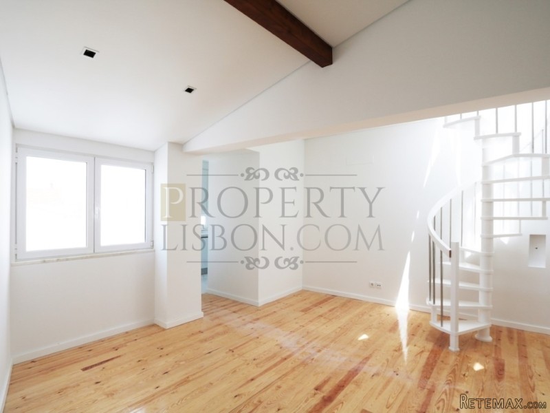 T2 Lisbon Apartment for Sale,Penha de.. - 2