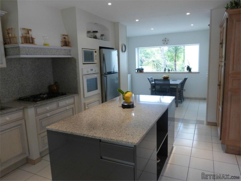 Exceptional 4 Bedroom Villa With.. - 2