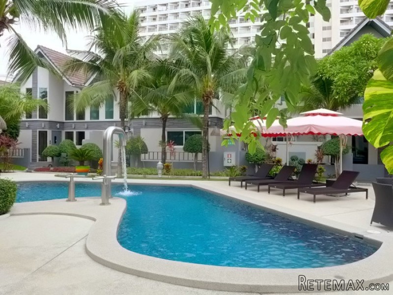 Top 3 plus bedroom townhouse villa at..
