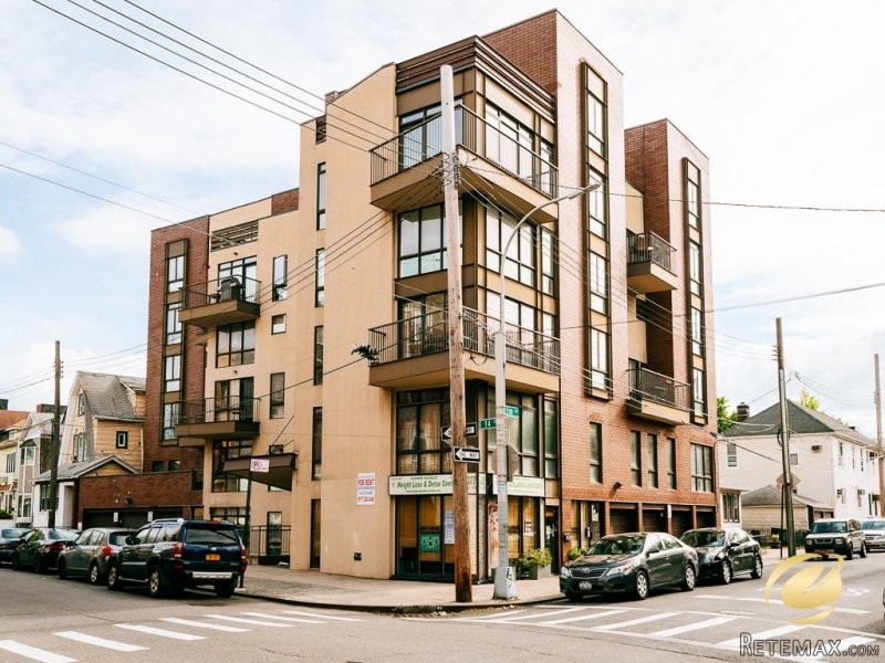 3 Bedrooms - Condo - New York State -..