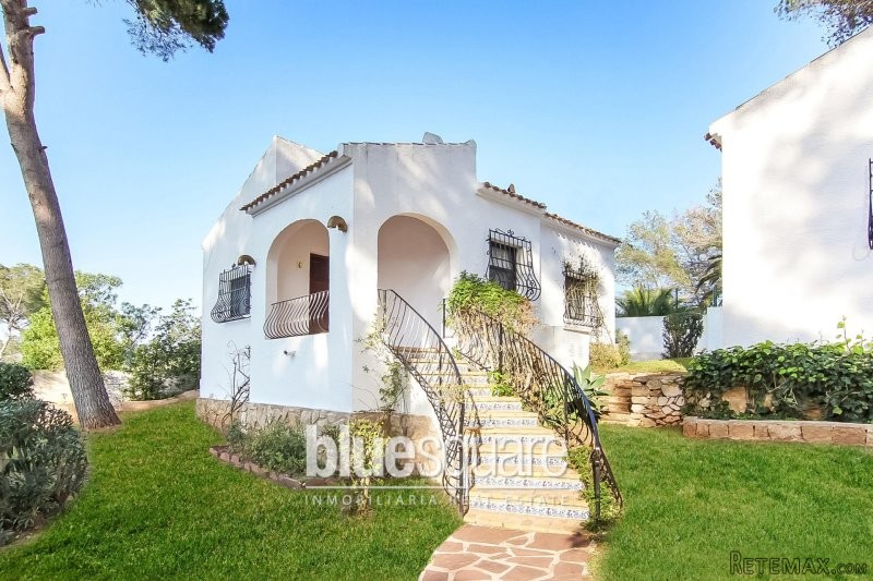 2-Bedroom bungalow close to the sea in..