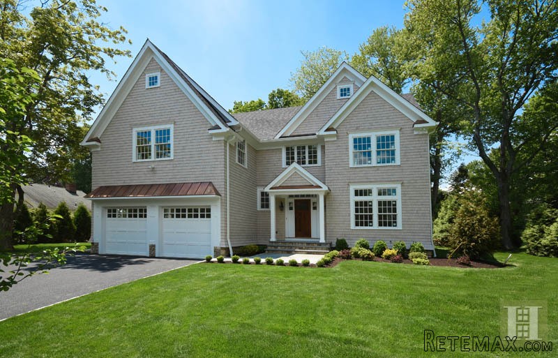 6 bedroom House For Sale: 3 SALT BOX..