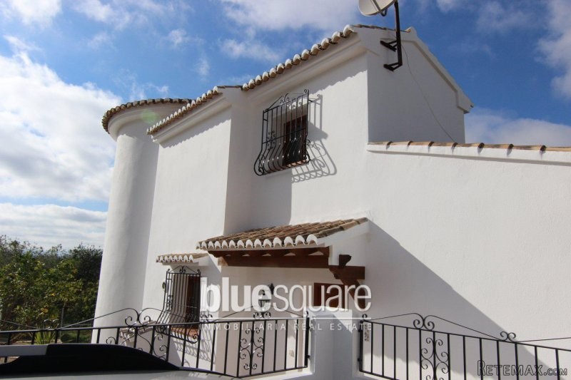 Large 4/5 bedroom property with.. - 2