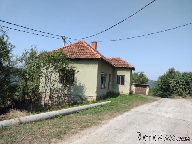 Prodajem kucu Trudelj-Gornji Milanovac - 2