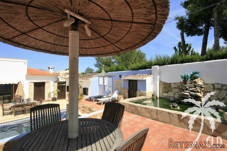 This special, one level “finca” style villa is.. - 2