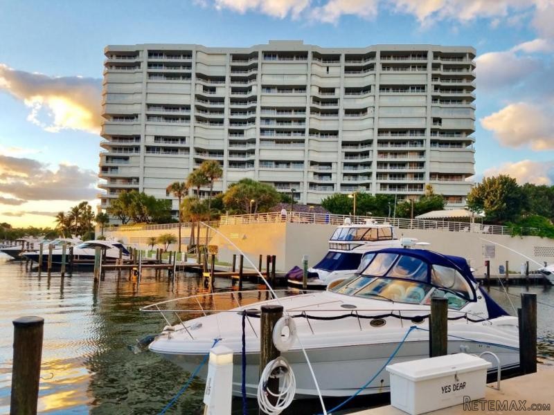 4201 N Ocean Blvd #c-601, Boca Raton..