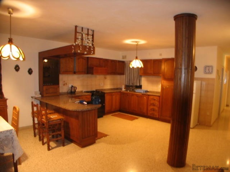 Flat, Luxurious Finish