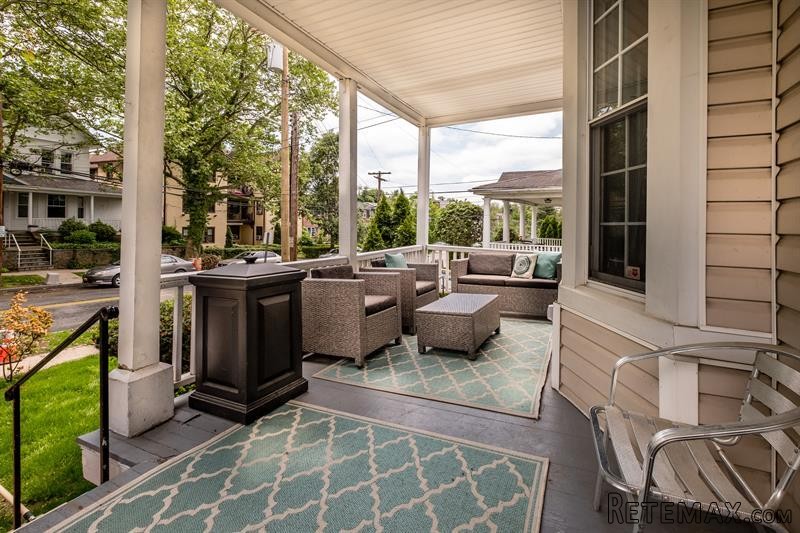 3 bedroom House For Sale: 87 Parkway.. - 2