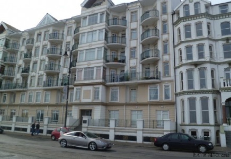 68 Queens Apartment, Queens Promanade