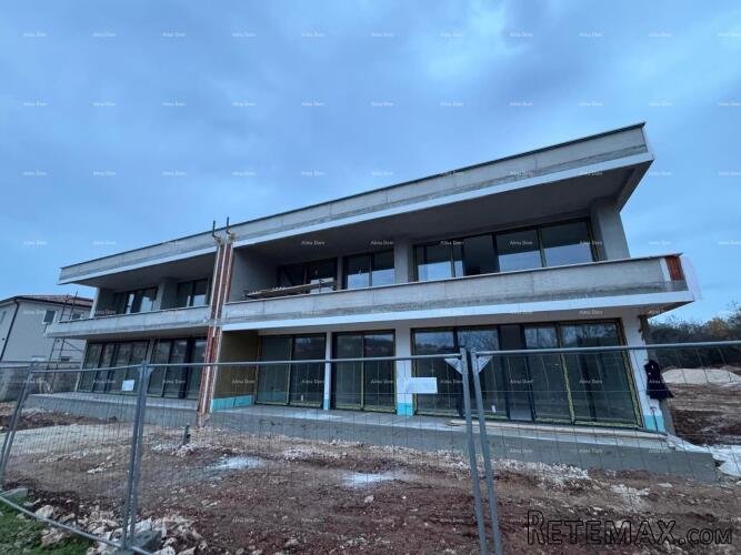 Prodaja - Stan u izgradnji s vrtom i parkirnim mjestom..