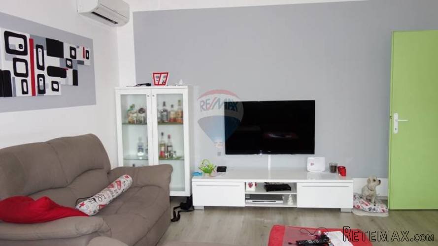 Pula, okolica, kuća s 3 stana - 3