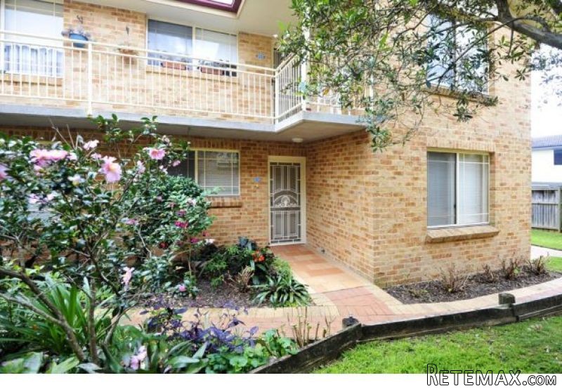 Sensational Ground Floor Unit Close To.. - 2