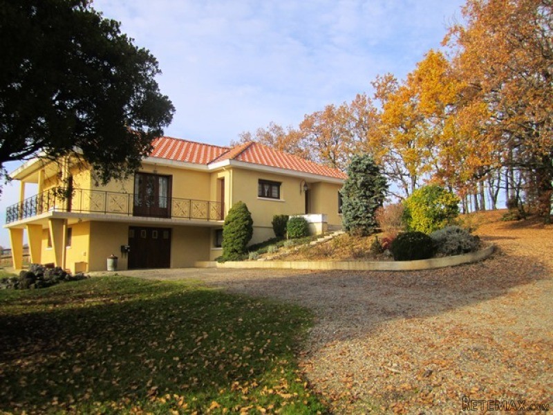 A Fabulous Villa Style Property For..