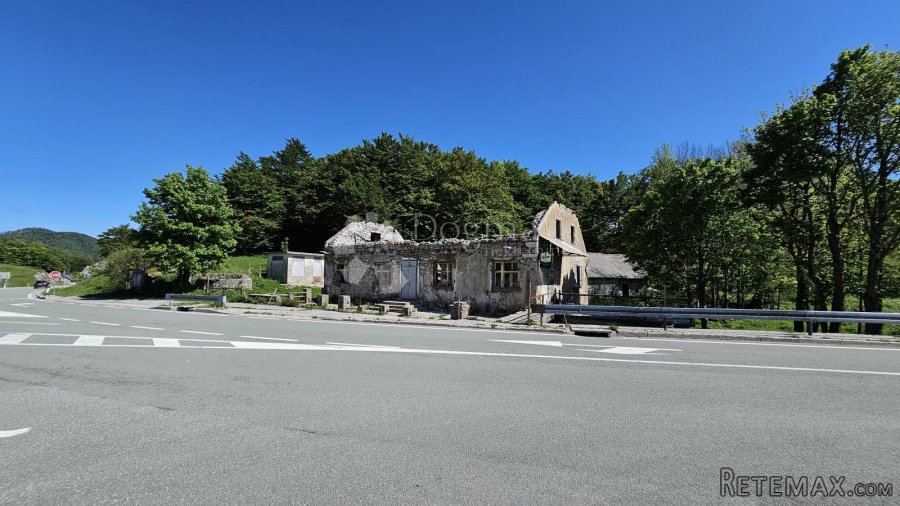 PRILIKA ZA INVESTITORE, građ. parcela 4000m2 s ucrtanim obje