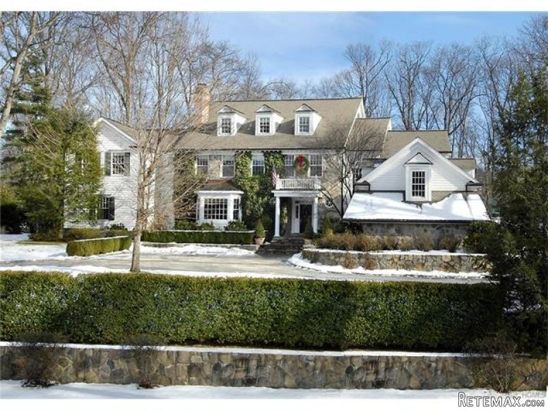 7 bedroom House For Sale: 15 Oakwood.. - 2