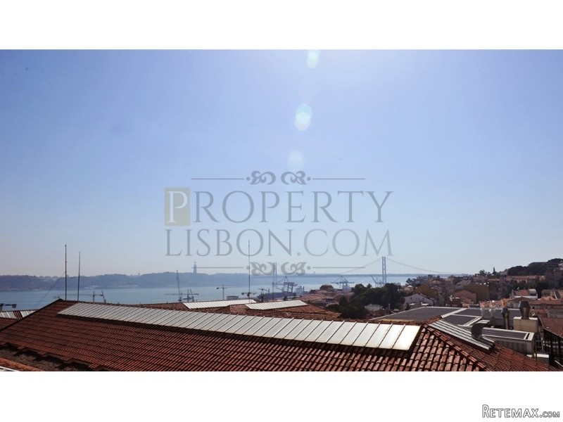 Completely renovated T1 Lisbon..