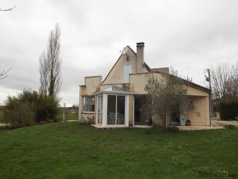 maison STE SABINE BORN 150 000 €..